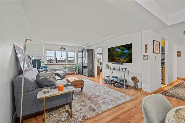 3030 Johnson AVE #4K, Bronx, NY 10463