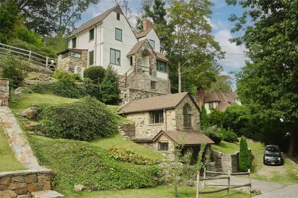 7 Avondale RD, Yonkers, NY 10710