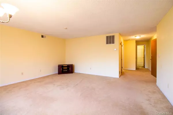 Nanuet, NY 10954,38 Chester LN