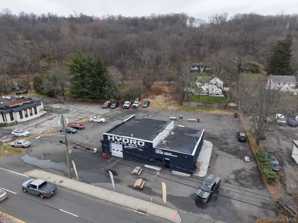 Blauvelt, NY 10913,585 Route 303