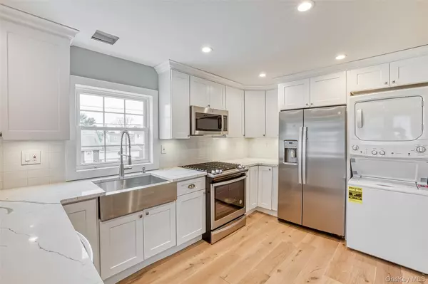 East Meadow, NY 11554,1953 Freeman AVE