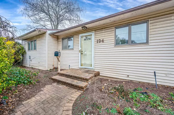 Plainview, NY 11803,194 Central Park RD