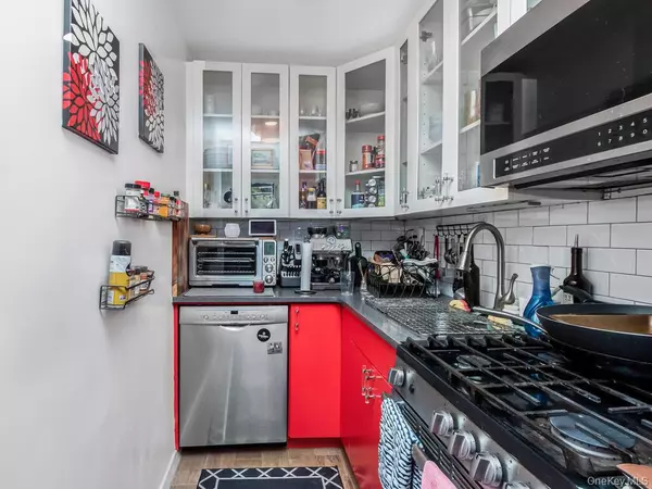 Bronx, NY 10463,3030 Johnson AVE #1G