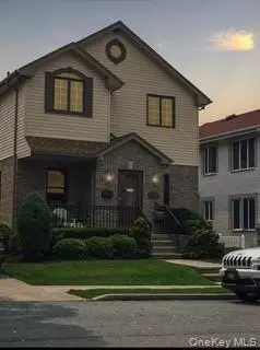 50-24 193 street, Fresh Meadows, NY 11365