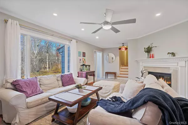 White Plains, NY 10605,469 Rosedale AVE