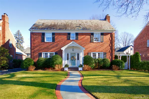 173 Brixton RD, Garden City, NY 11530