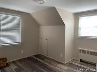 Island Park, NY 11558,40 Lorraine RD