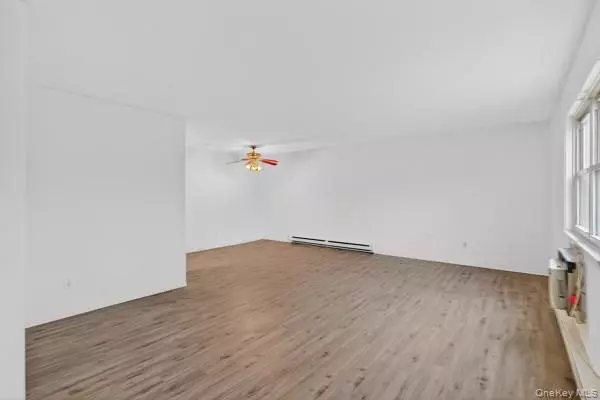 Wappingers Falls, NY 12590,15 White Gate RD #D