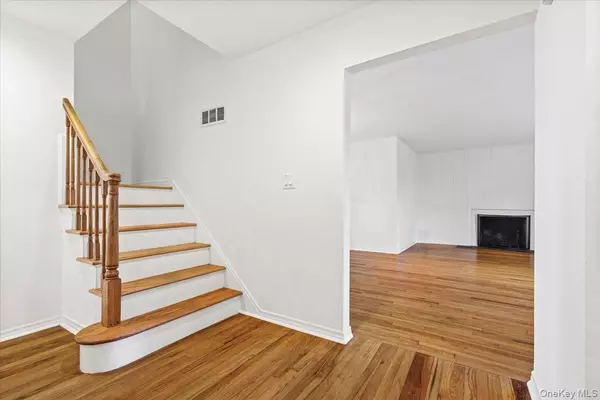 Rye Brook, NY 10573,22 Old Orchard RD