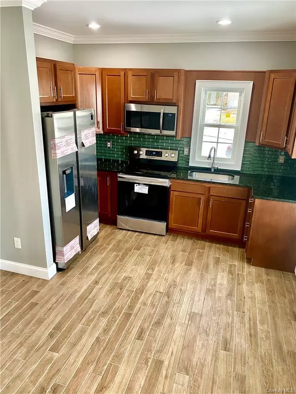 Middletown, NY 10940,26 Courtland ST #2R