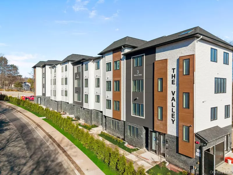 5 Valley WAY #321, Spring Valley, NY 10977