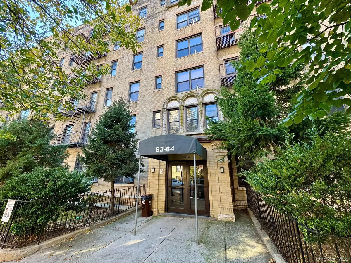 Kew Gardens, NY 11415,83-64 Talbot ST #3A
