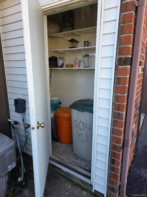 Saint James, NY 11780,504 Gotham CT