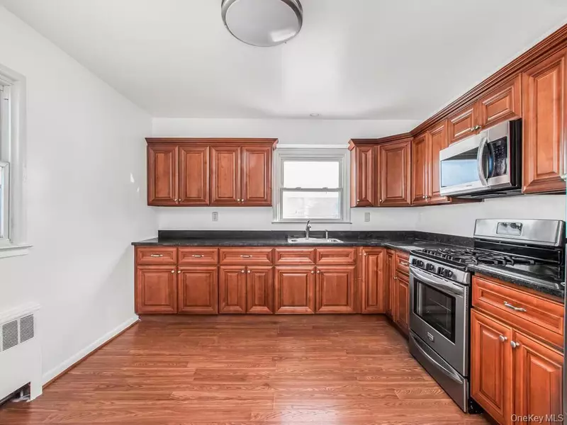 226 Kingston AVE, Yonkers, NY 10701