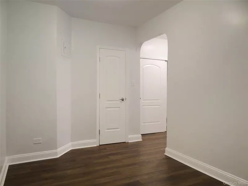 88-12 Elmhurst AVE #1J, Elmhurst, NY 11373