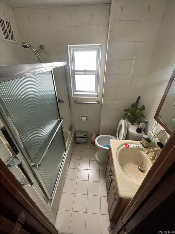 Ozone Park, NY 11417,10620 109th AVE