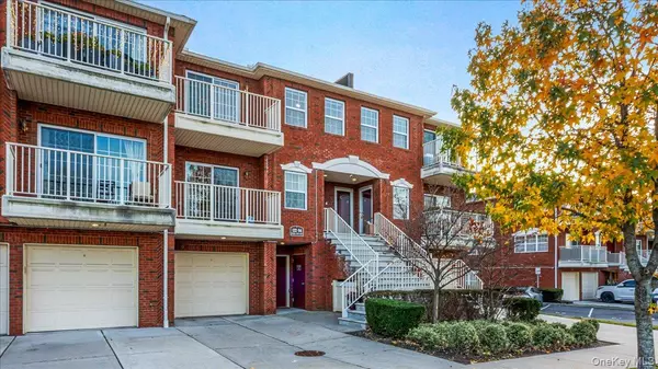 College Point, NY 11356,122-04 Powell Cove BLVD #C