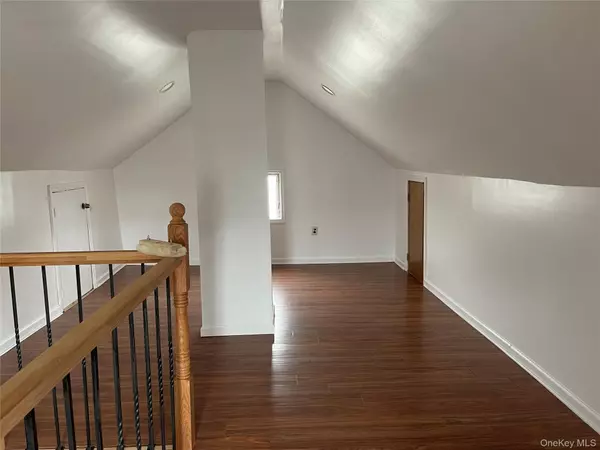 Franklin Square, NY 11010,857 Garfield ST #2nd Fl