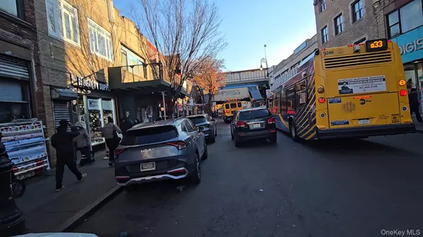 Jackson Heights, NY 11372,37-53 82nd ST