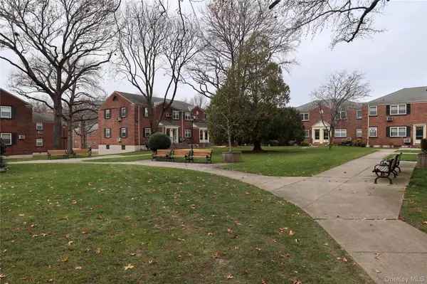 Bayside, NY 11364,211-07 73 AVE #349