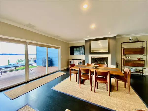 Greenport, NY 11944,131 6th ST #G