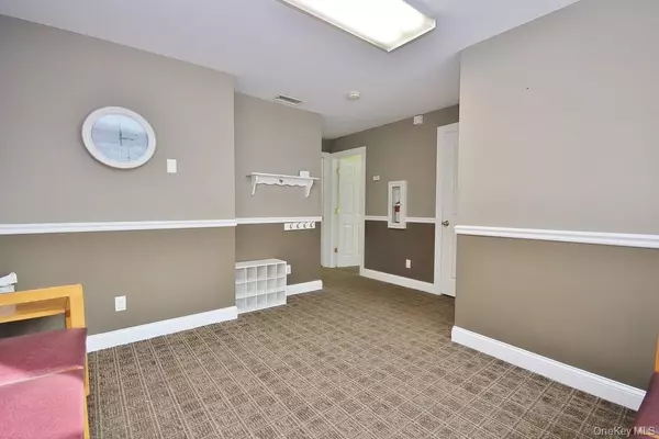 Mahopac, NY 10541,534 Route 6