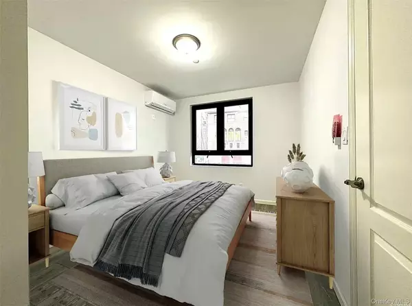 Woodside, NY 11377,7302 Woodside AVE #3A