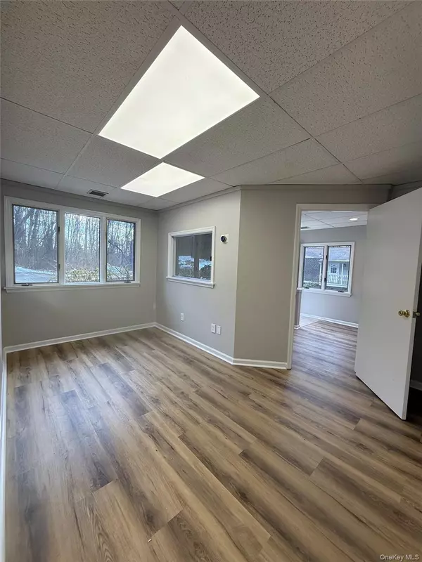 Brewster, NY 10509,2384 Route 6 #2384