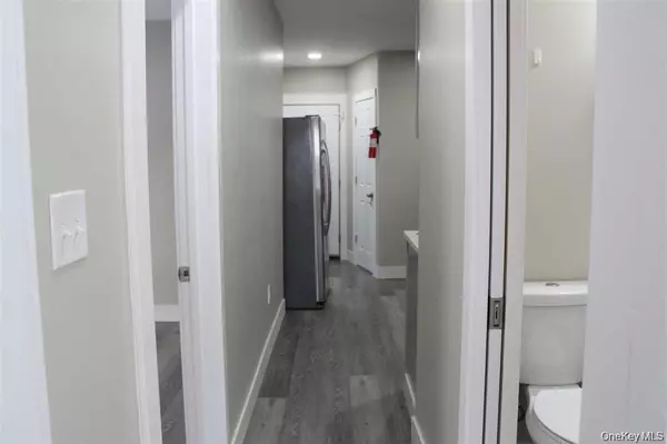 Poughkeepsie, NY 12601,211 Winnikee AVE #1