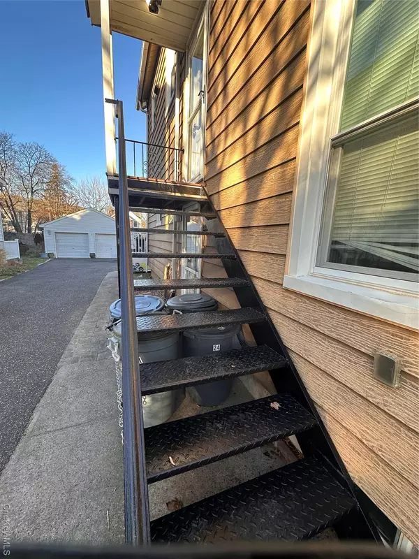 Oyster Bay, NY 11771,24 Kellogg ST