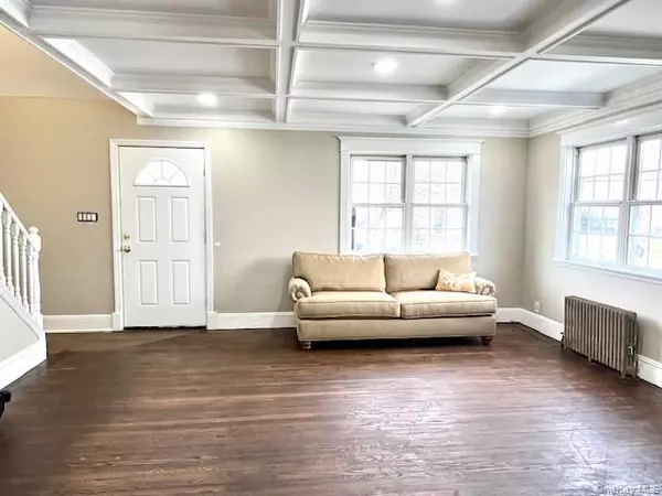 Patchogue, NY 11772,51 Clinton AVE