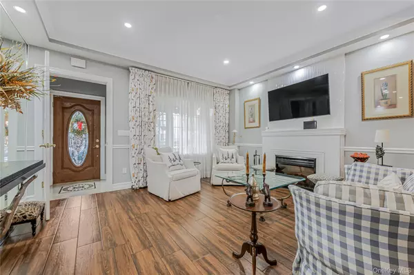 Ozone Park, NY 11417,13225 82nd ST