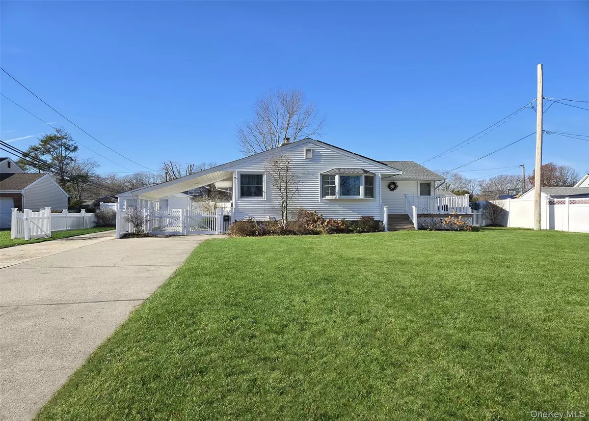 Centereach, NY 11720,6 Virginia RD