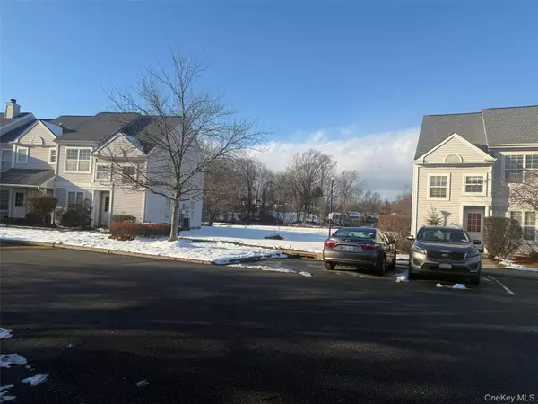 Middletown, NY 10940,10 Kensington WAY