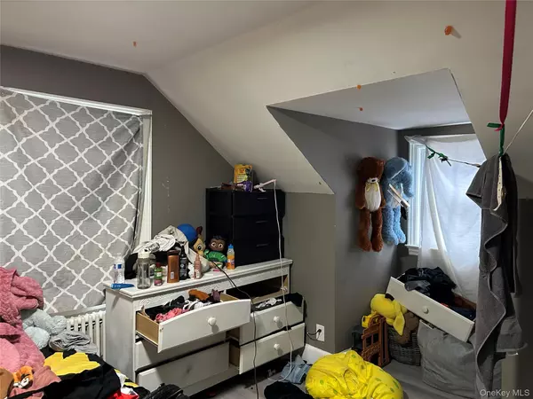 Spring Valley, NY 10977,11 Sherman ST #2