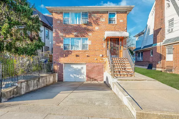 Briarwood, NY 11432,15007 85th DR