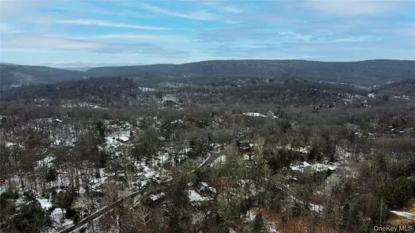 Garrison, NY 10524,32 Winston LN