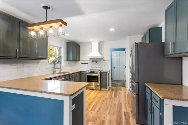 Eastport, NY 11941,45 Drew DR