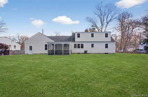 Hyde Park, NY 12538,15 Valley View RD