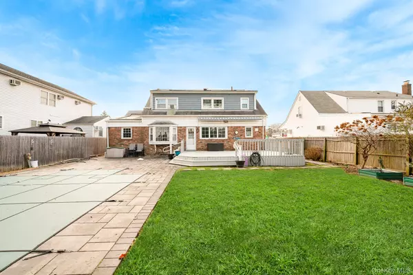 Seaford, NY 11783,3861 Wilburne AVE