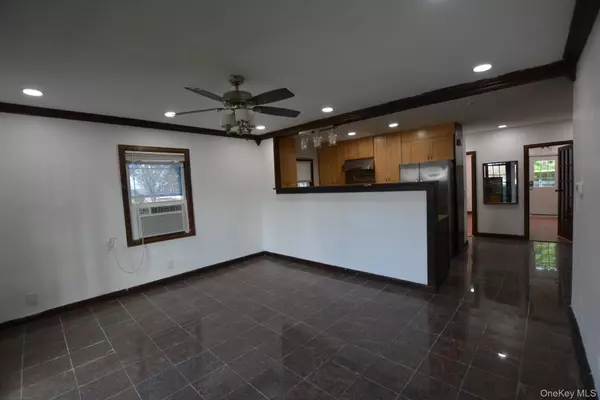 Bellerose, NY 11426,82-01 251 ST