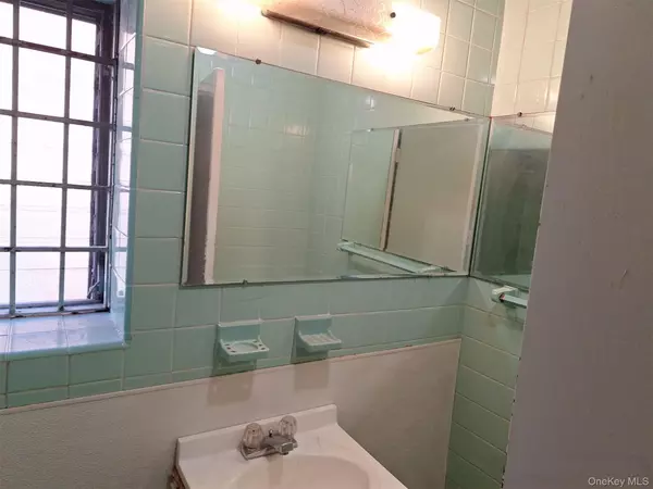 New York (manhattan), NY 10030,200 W 139th ST