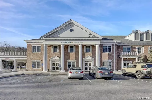 21 Peekskill Hollow RD #103, Putnam Valley, NY 10579