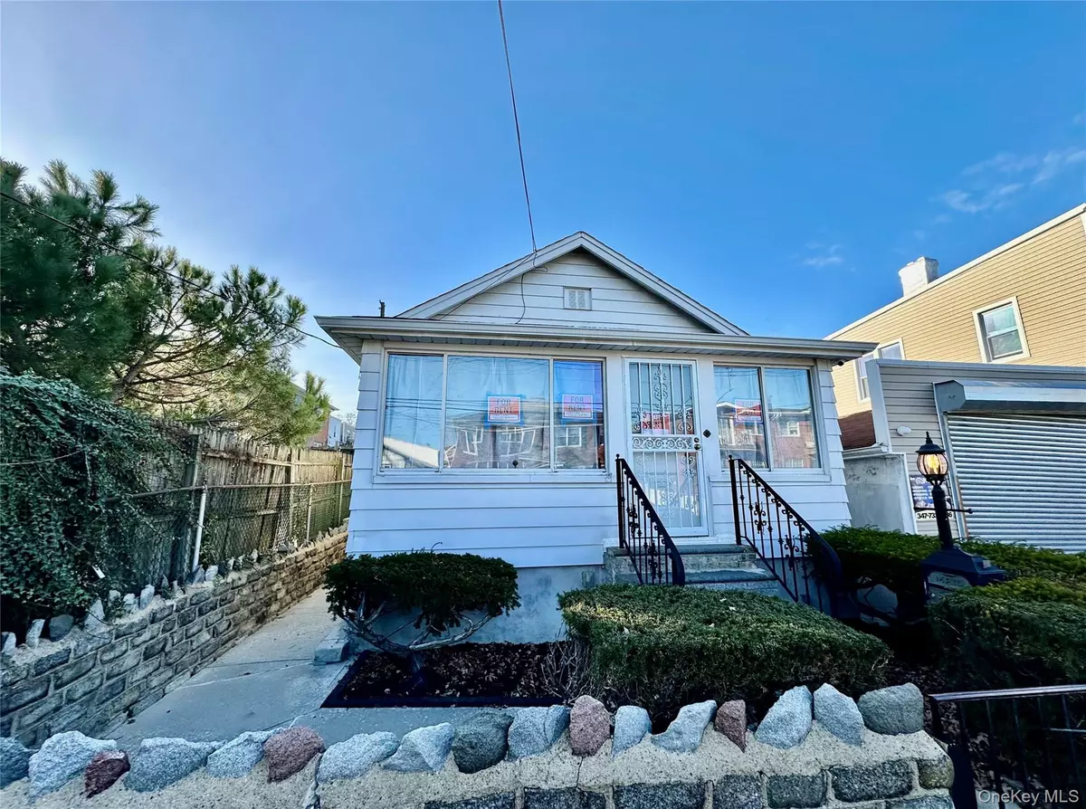 College Point, NY 11356,11-26 126th ST