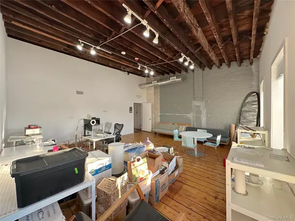 Newburgh, NY 12550,46 Chambers ST