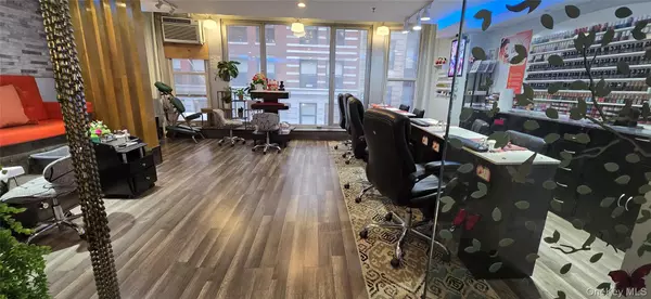 New York (manhattan), NY 10001,30 W 32 ST #5th Floor