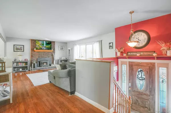 Wappingers Falls, NY 12590,7 Russ PL