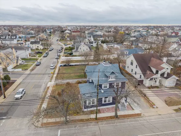 Freeport, NY 11520,41 Atlantic AVE