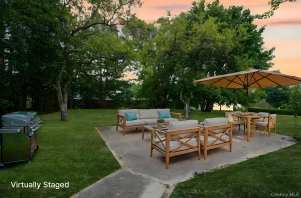 Smithtown, NY 11787,10 Elayne CT