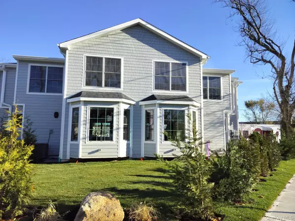 Port Washington, NY 11050,One Manhasset AVE #A